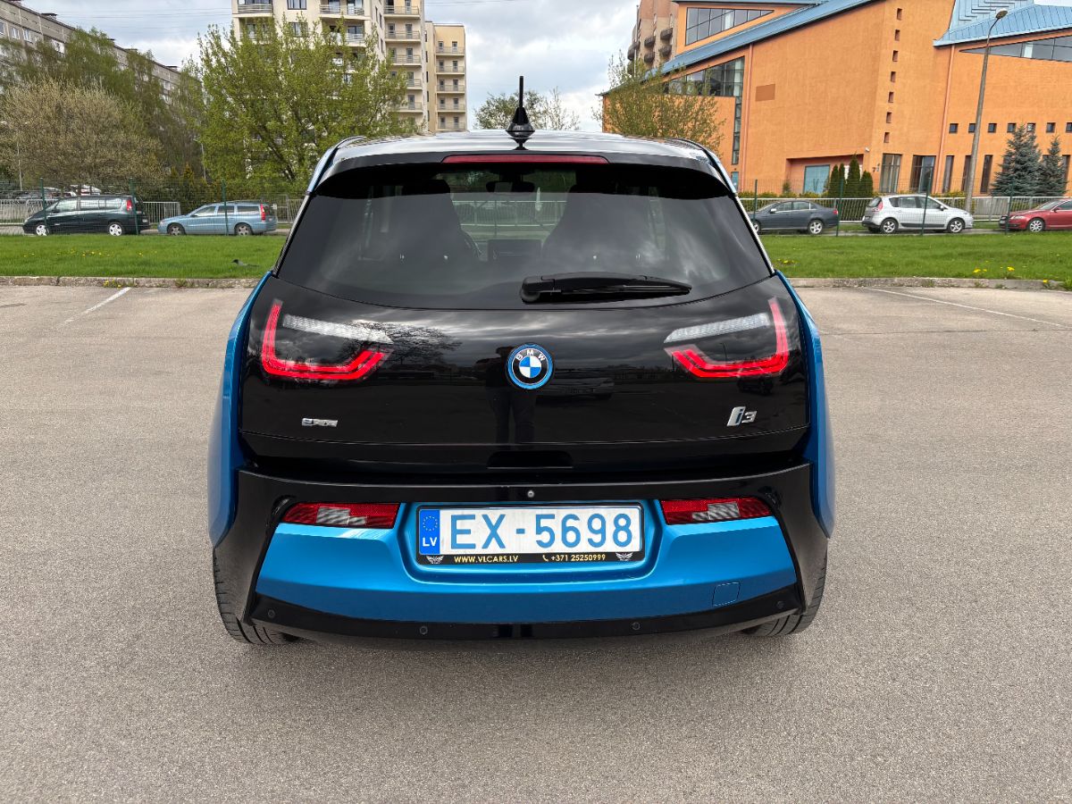 BMW i3