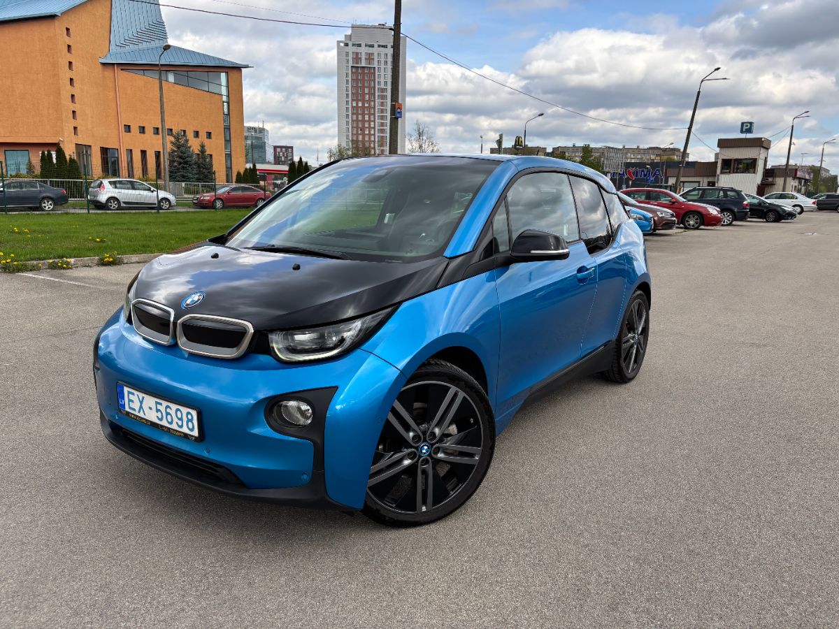 BMW i3