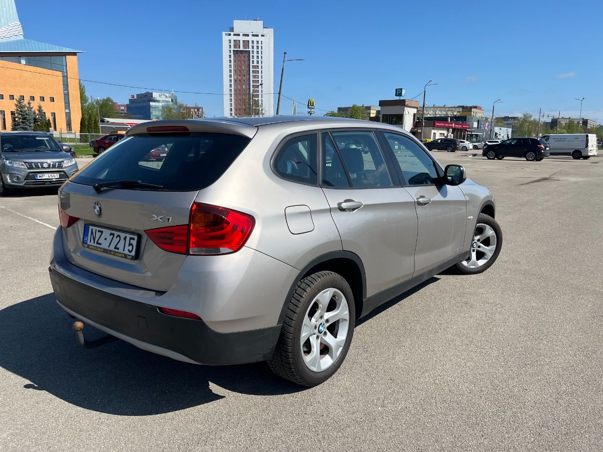 BMW X1