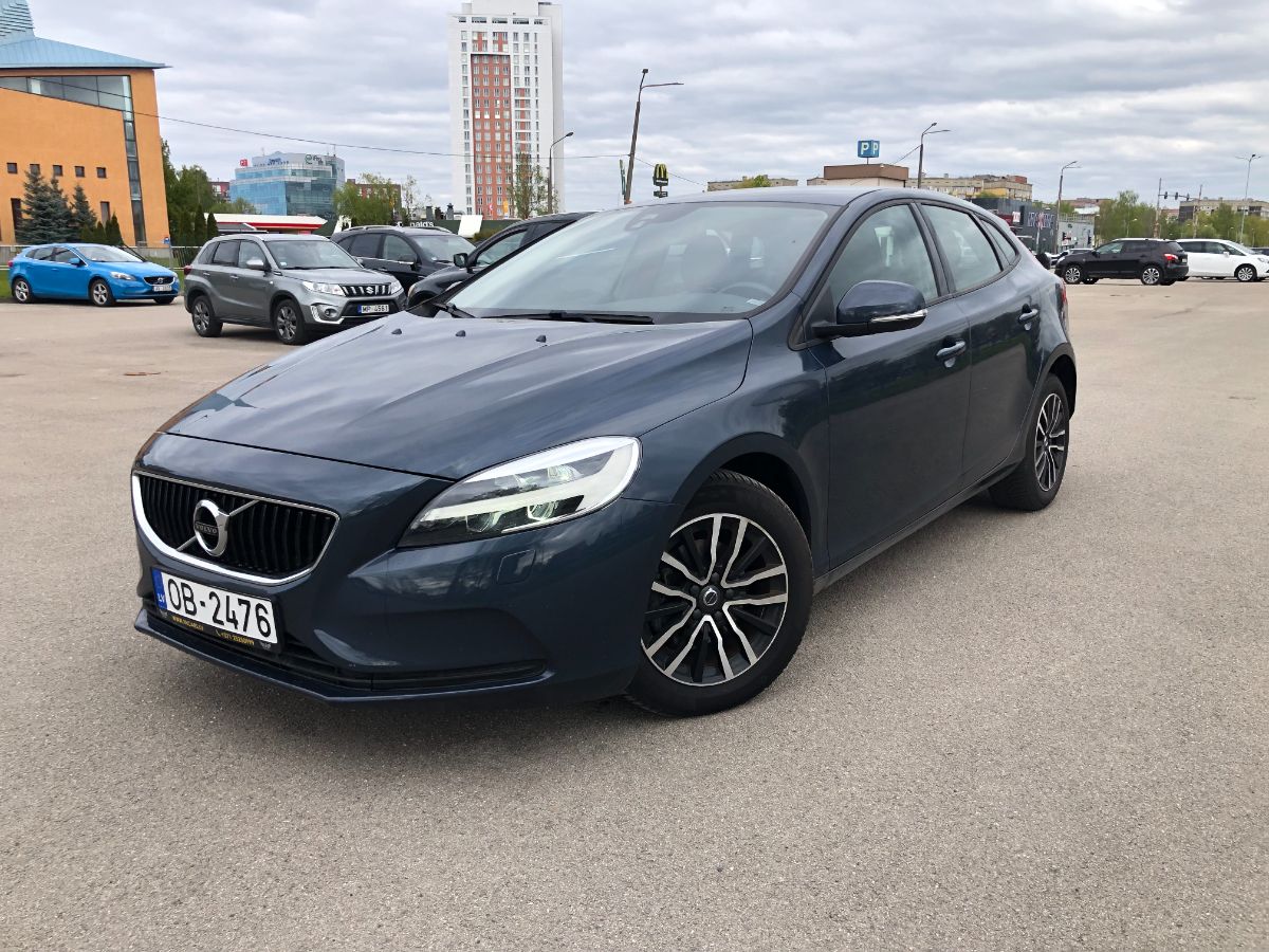 Volvo V40