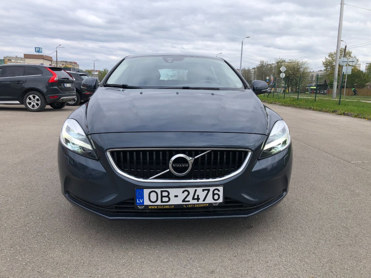 Volvo V40