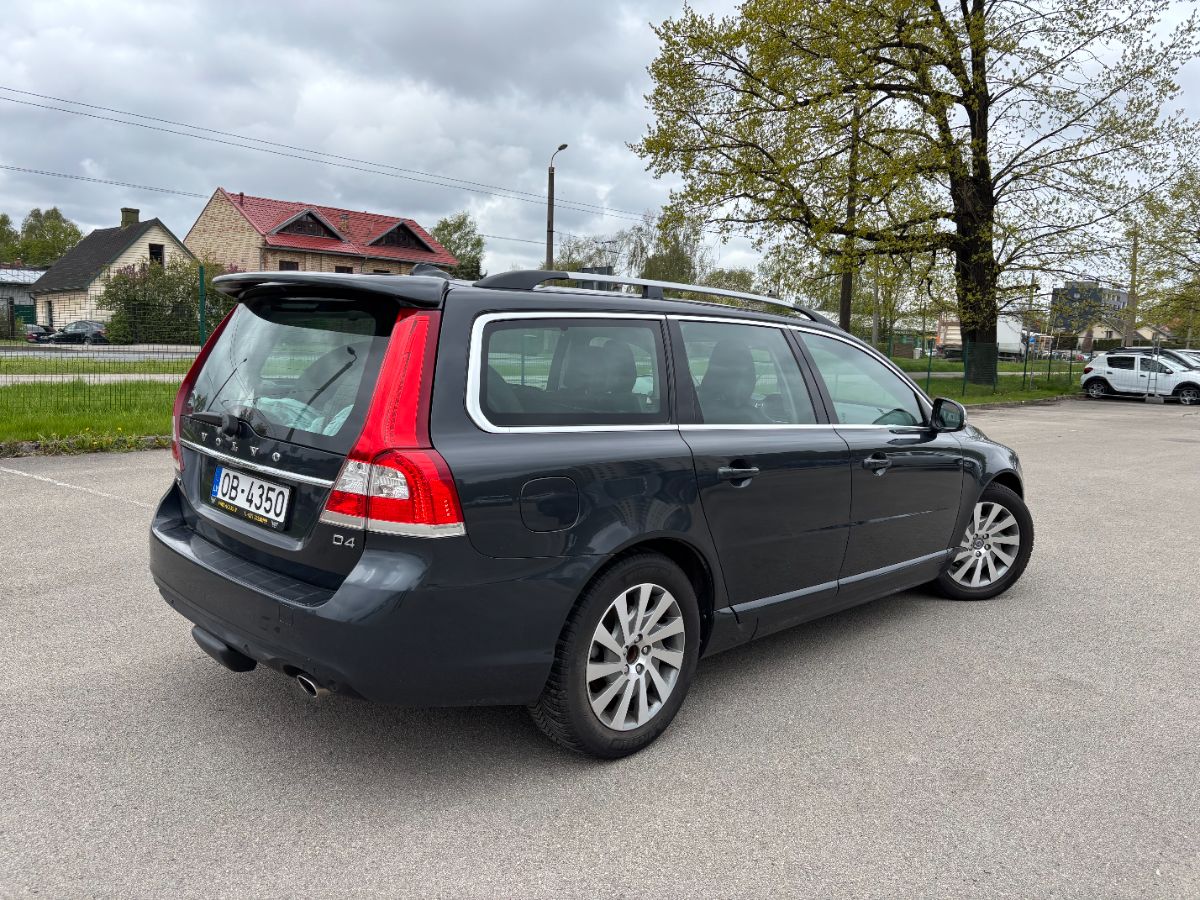 Volvo V70