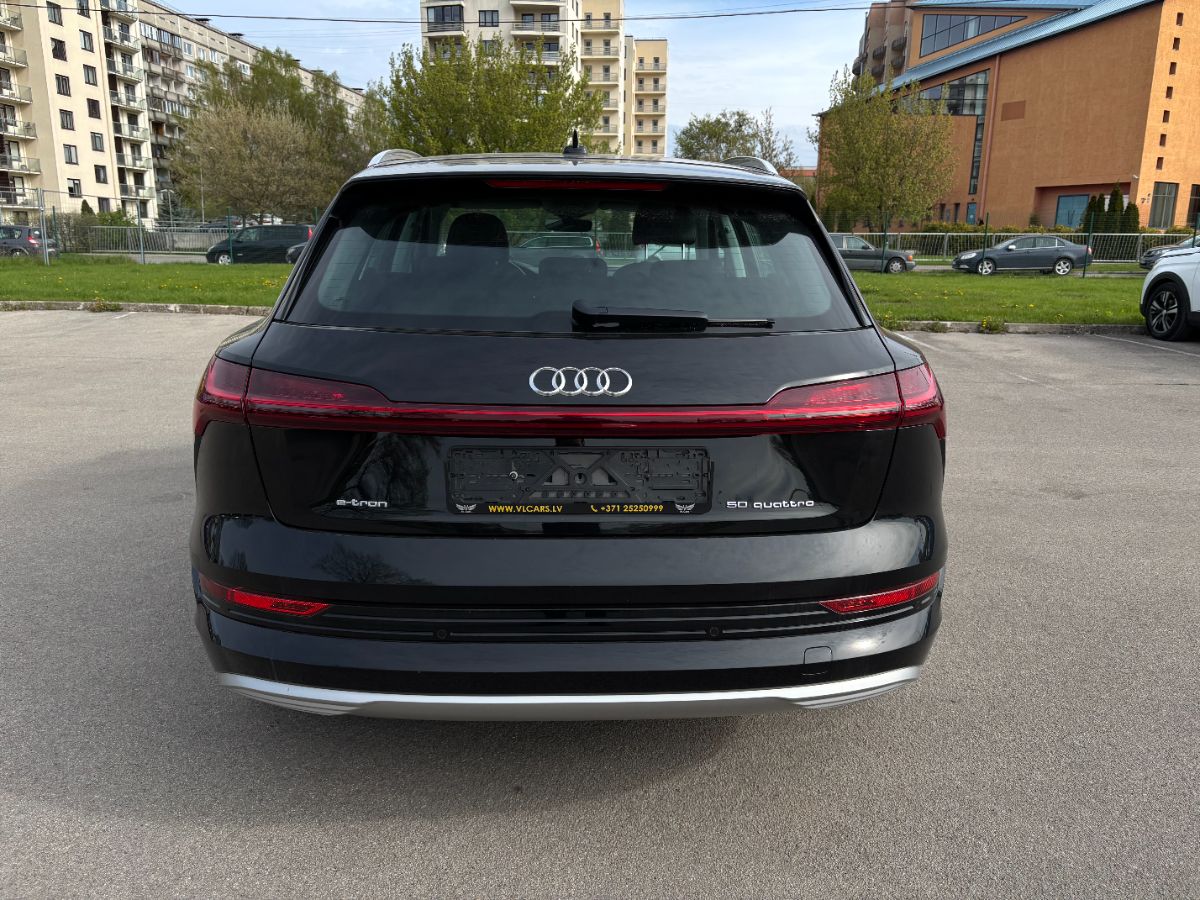 Audi E-tron