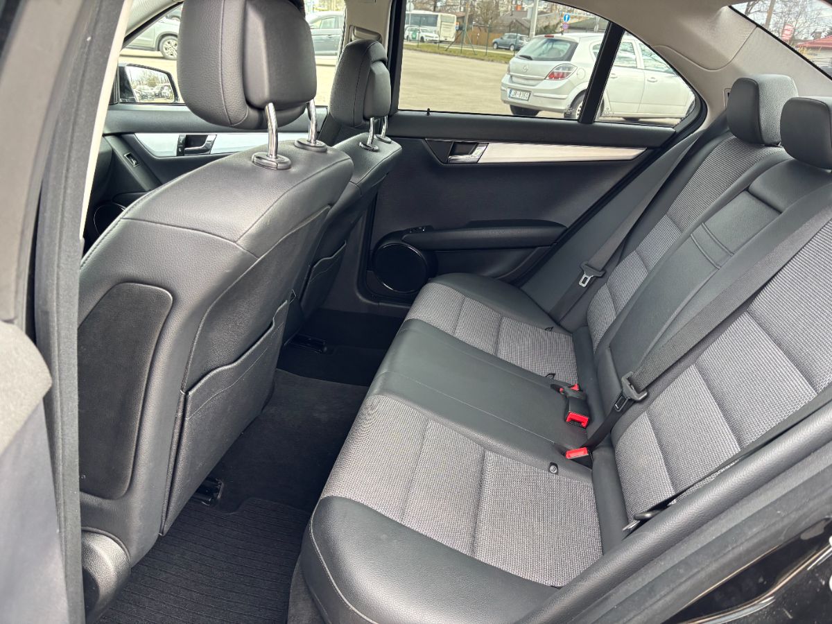 Mercedes C200