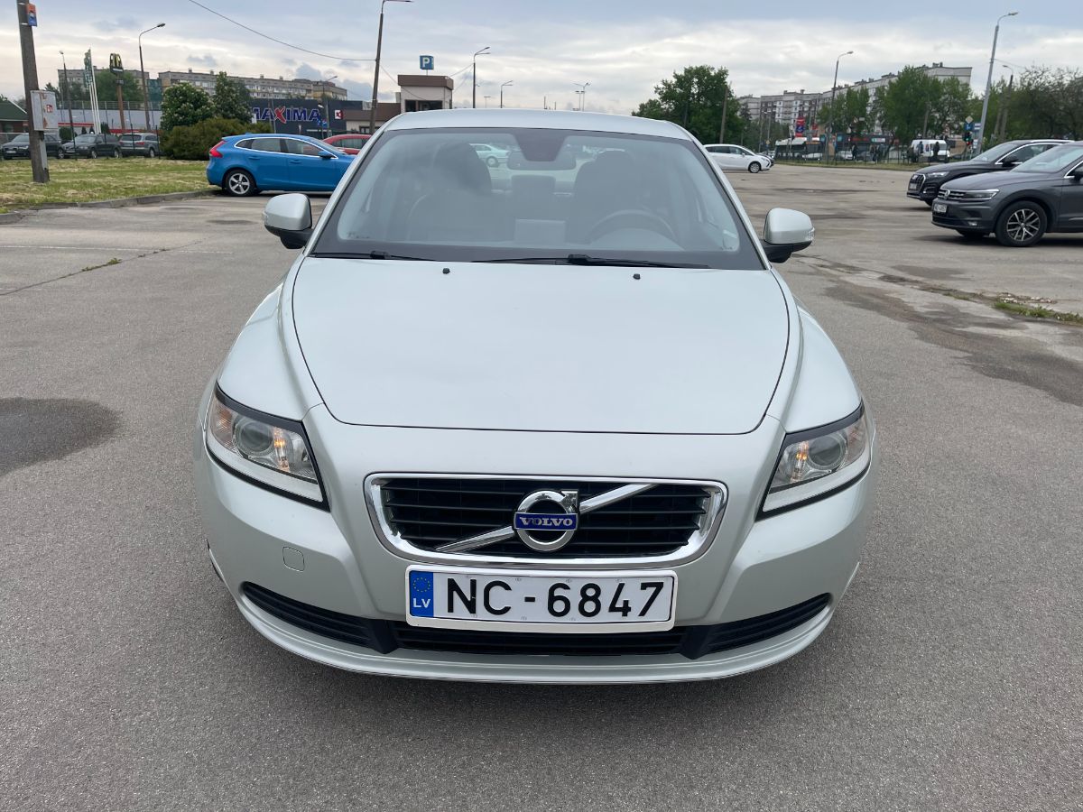 Volvo S40