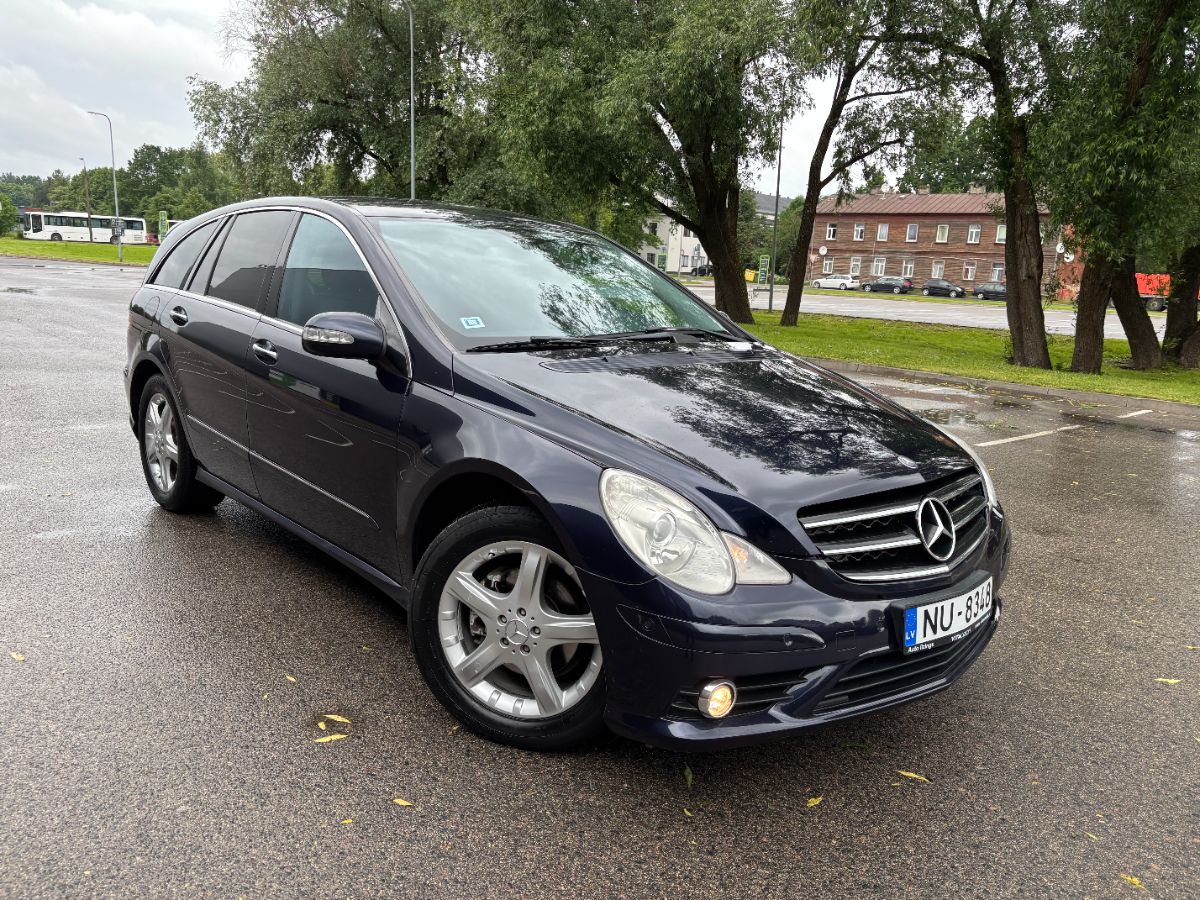 Mercedes R320