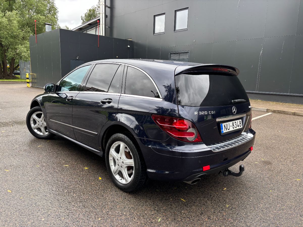 Mercedes R320