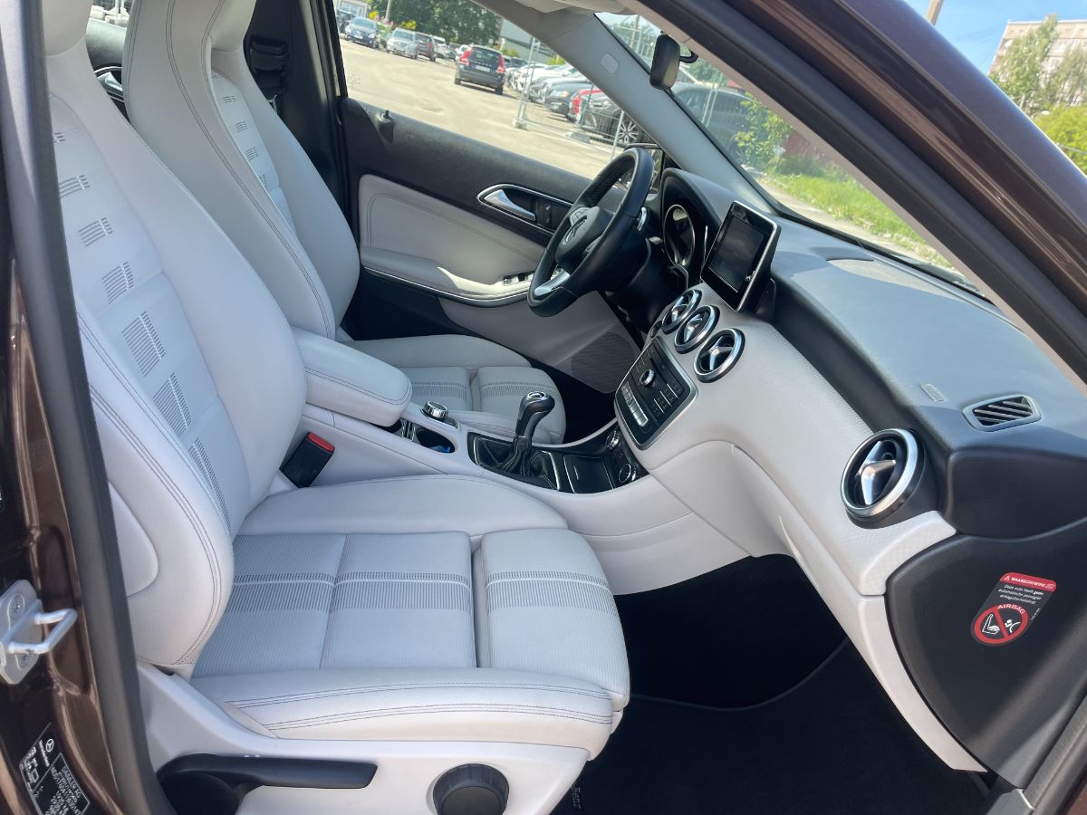 Mercedes A160