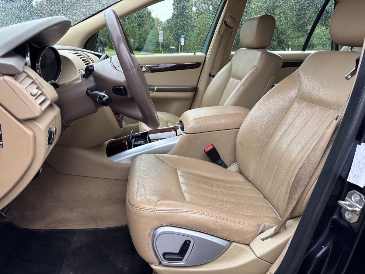 Mercedes R280